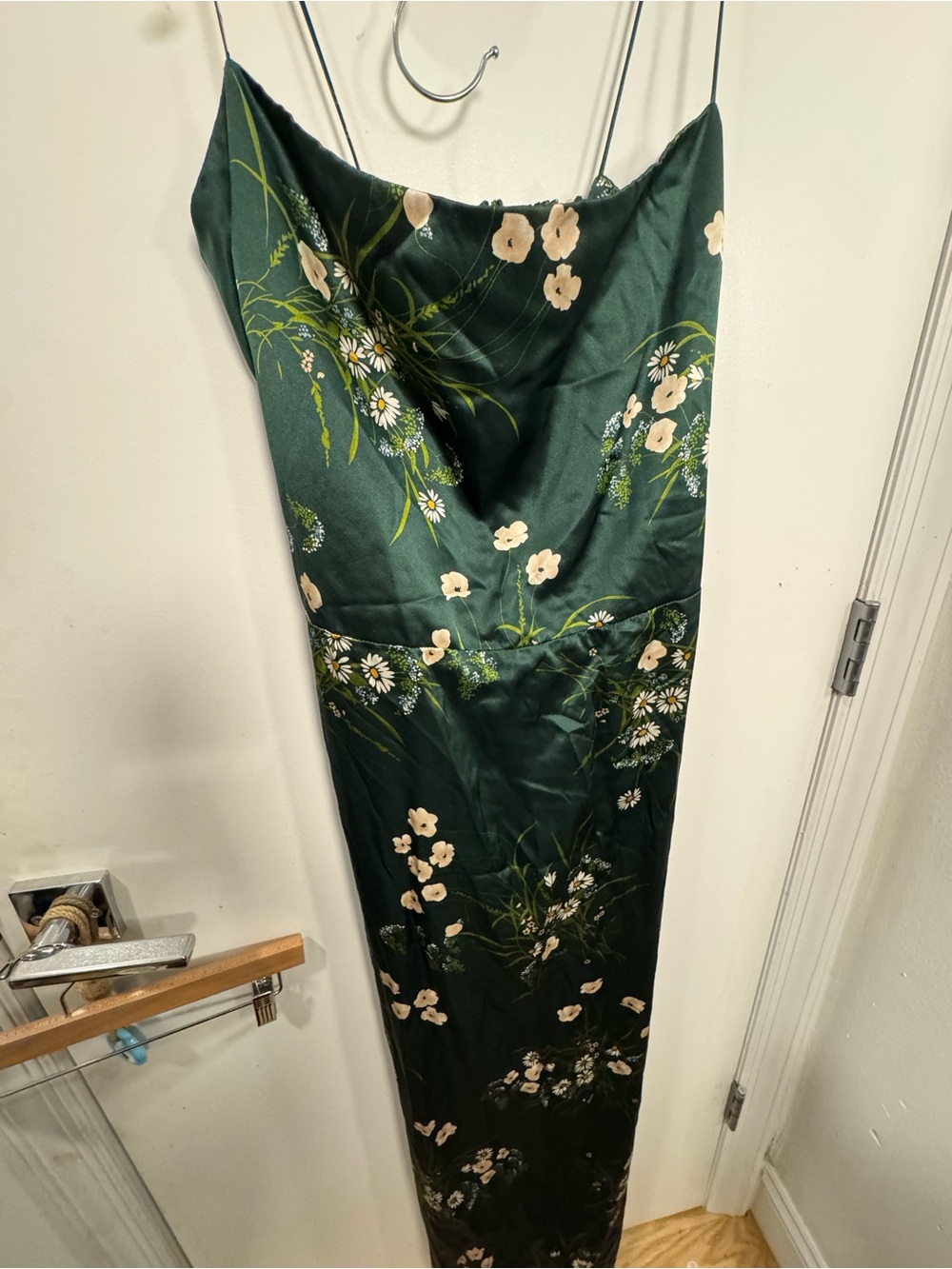 Reformation Frankie silk dress in buena - size 10 - Picture 6 of 7